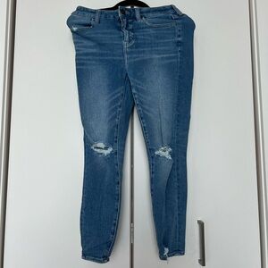 American Eagle Dream Jean